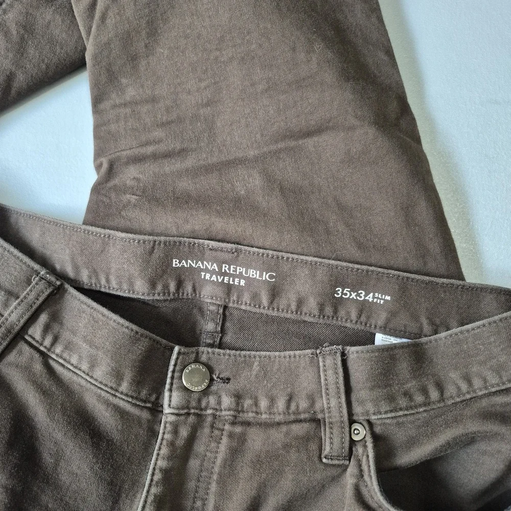 Banana Republic Traveler Pants Mens 35x34 Brown Slim Fit Stretch *Flaws
